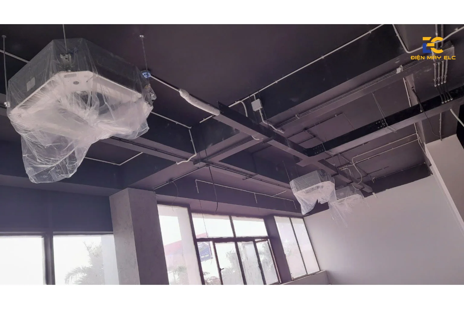 Điện máy ELC hoàn thành hệ thống điều hòa không khí âm trần Cassette Daikin Inverter cho nhà hàng tại 05 Đại lộ Bình Dương