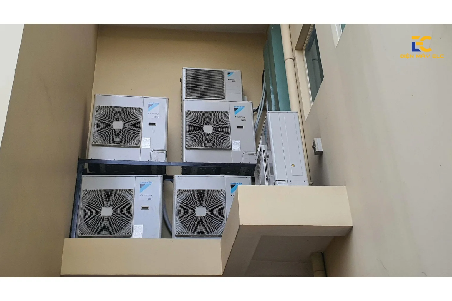 Điện máy ELC hoàn thành hệ thống điều hòa không khí âm trần Cassette Daikin Inverter cho nhà hàng tại 05 Đại lộ Bình Dương