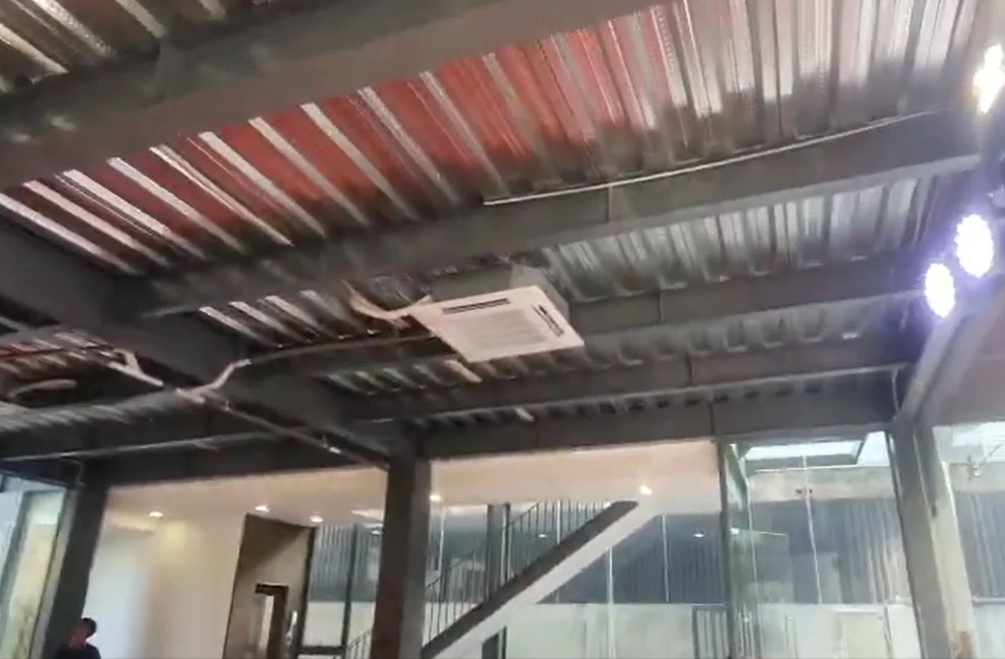 Điện máy ELC hoàn thành hệ thống điều hòa âm trần Daikin cho tòa nhà văn phòng T&R Metro View – Thảo Điền