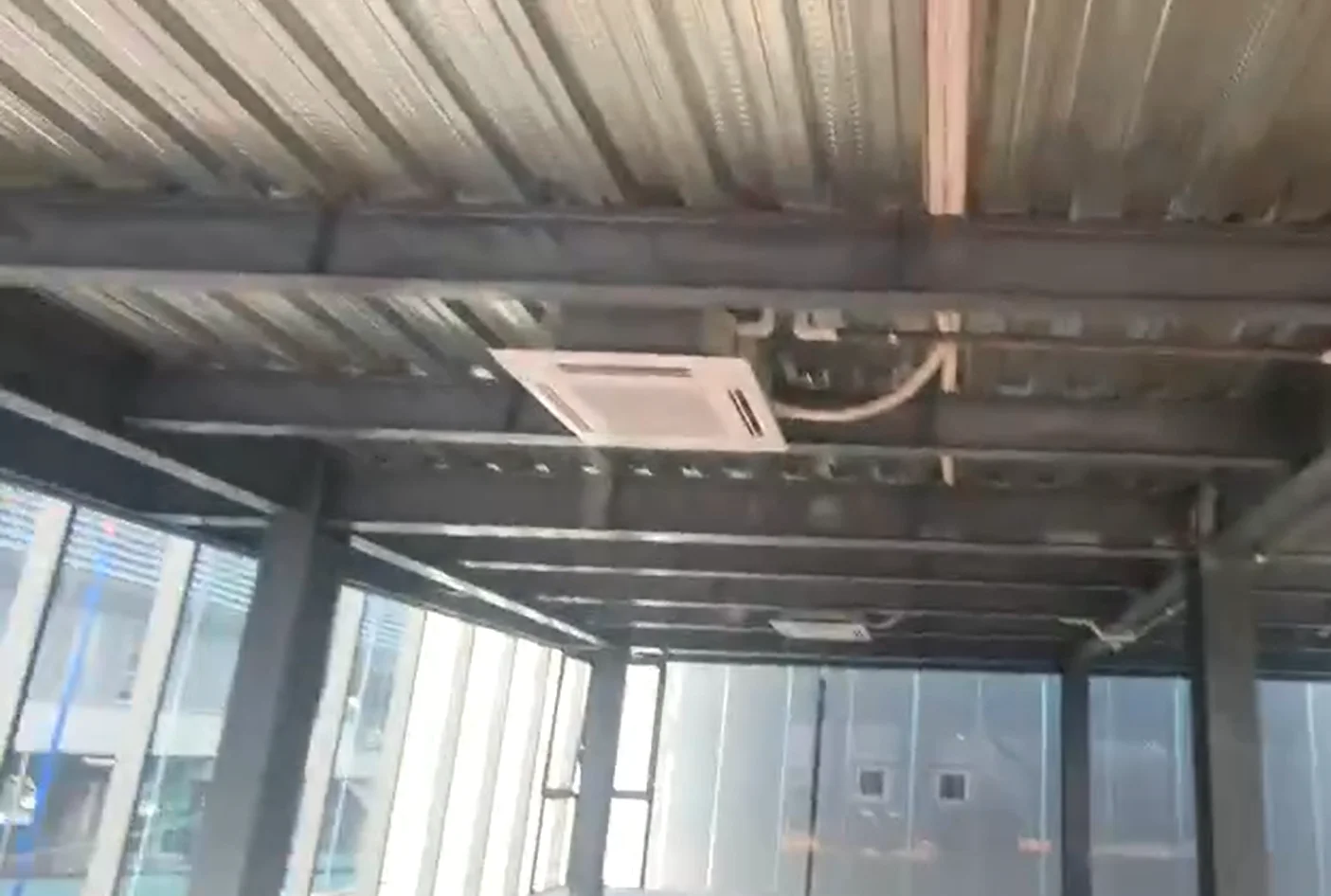 Điện máy ELC hoàn thành hệ thống điều hòa âm trần Daikin cho tòa nhà văn phòng T&R Metro View – Thảo Điền