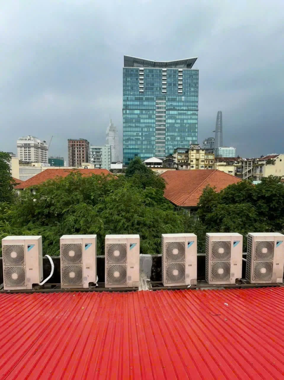 Điện máy ELC hoàn thành lắp đặt 6 bộ máy lạnh âm trần cassette Daikin Inverter cho Mobifone – 80 Nguyễn Du, Quận 1