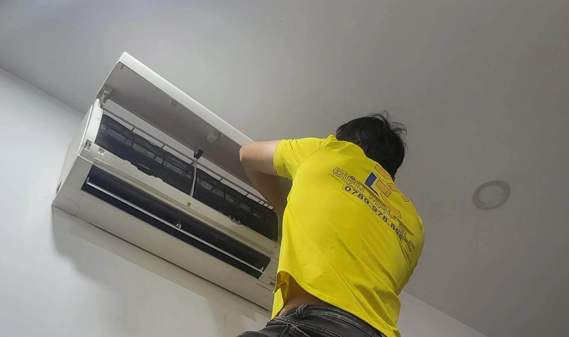 Điện máy ELC hoàn thành hệ thống điều hòa không khí và khí tươi cho trụ sở Đảng ủy phường Long Phước