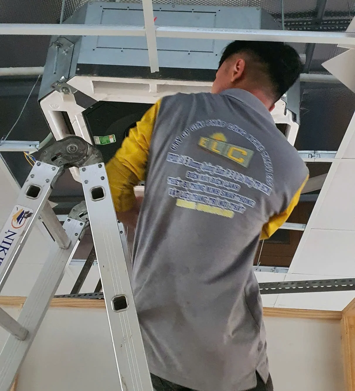 Điện máy ELC hoàn thành hệ thống máy lạnh âm trần Cassette Daikin Inverter cho cơ sở kinh doanh trà sữa tại Tây Ninh