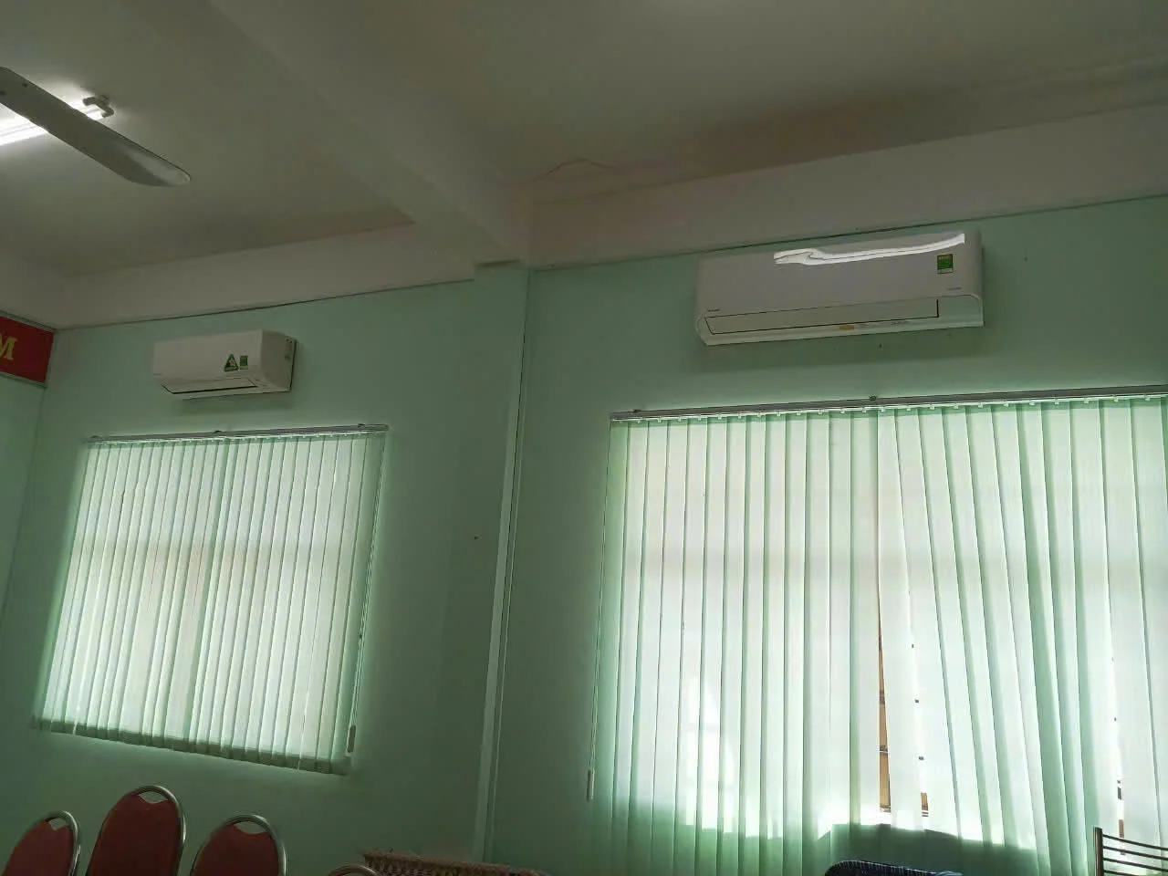 Điện máy ELC hoàn thành lắp đặt hệ thống máy lạnh treo tường Daikin Inverter cho phòng họp Ban Quản lý dự án huyện Củ Chi, TP.HCM