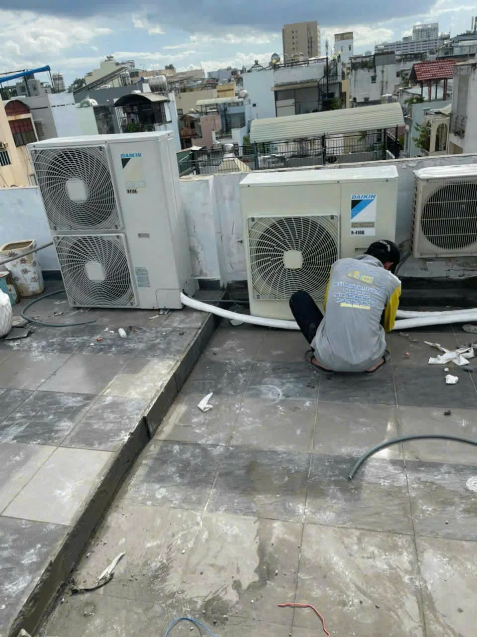 Điện máy ELC hoàn thành hệ thống máy lạnh Daikin Inverter cho quán Đệ Nhất Lẩu tại Quận 5, TP.HCM