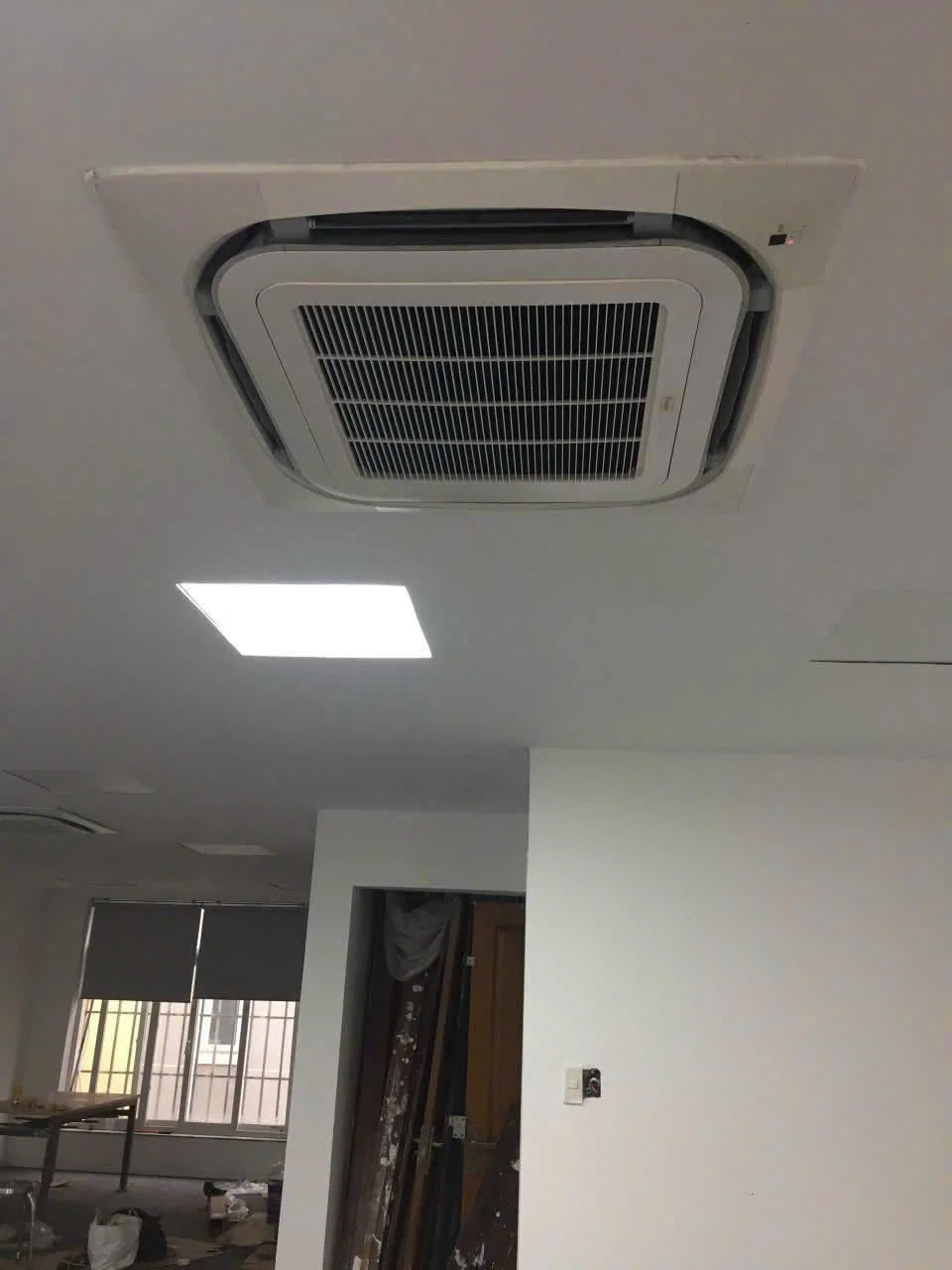 Điện máy ELC hoàn thành hệ thống máy lạnh Daikin cho văn phòng kinh doanh bất động sản tại đường Trương Văn Bang, Quận 2, TP.HCM